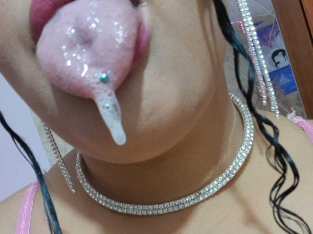 MelannieCarter - Live sex cam - 25789097