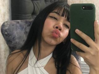 EmaGarces - Live Sex Cam - 25792929