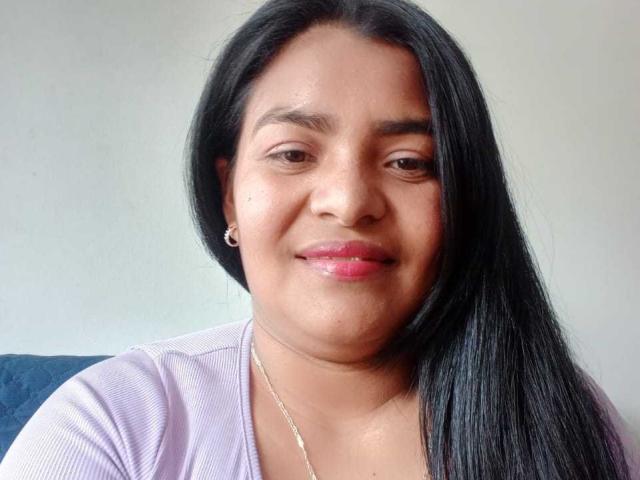 CataleyaGomez - Live sex cam - 25793729
