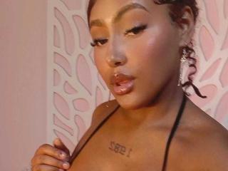 AmberQueeny - Live porn &amp; sex cam - 25799201