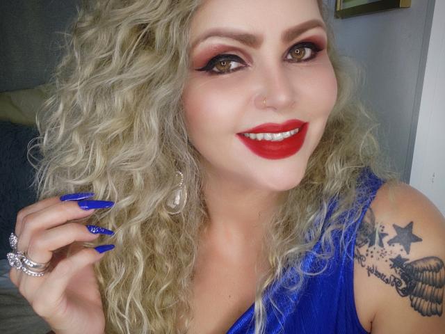 AnnaRichie - Sexe cam en vivo - 25800481