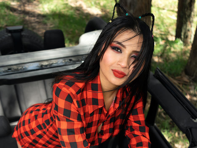 EmmaaRodriguez - Live sex cam - 25810265