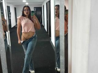 LeaKlarck - Live Sex Cam - 25815973