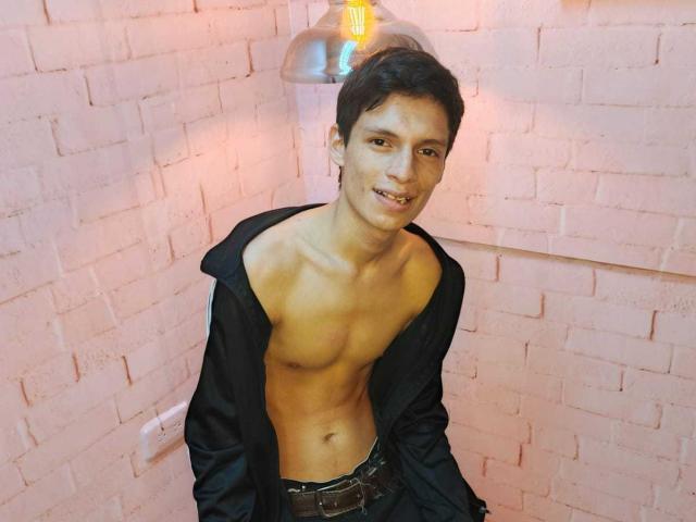BastianClark - Live Sex Cam - 25816121