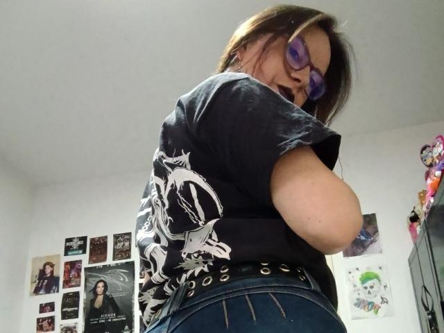 EvangelineJones - Live sex cam - 25818109