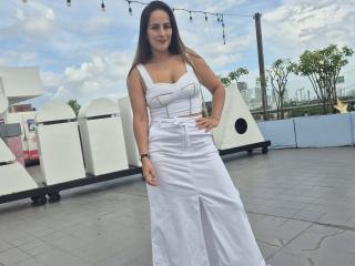 RousseMelinda - Live porn &amp; sex cam - 25818901
