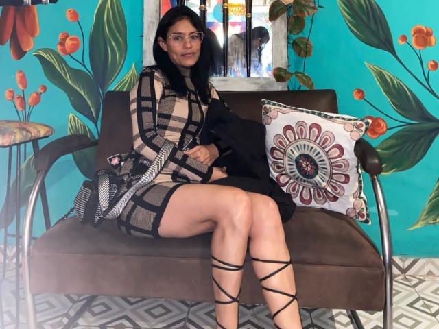 ElizabethManson - Live porn &amp; sex cam - 25823421