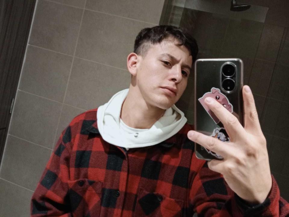 AlanCorss - Live Sex Cam - 25829229