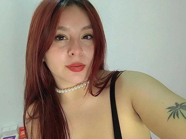 EmaJames - Live sex cam - 25830809