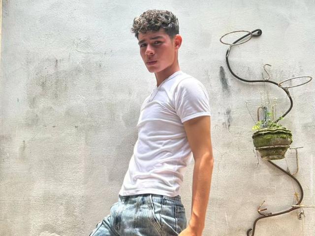 AngelHub - Live Sex Cam - 25830945