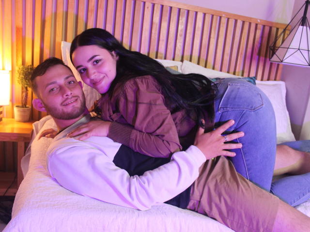 RaulAndEvelyn - Live porn &amp; sex cam - 25832497