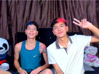 TaylorAndChris - Live porn &amp; sex cam - 25840413