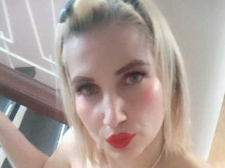 GiuliaAddams - Live porn &amp; sex cam - 25841365