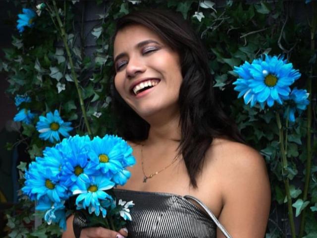 LucieMilner - Live sex cam - 25843877