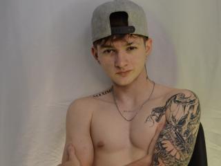 JakeDavins - Live sex cam - 25850857