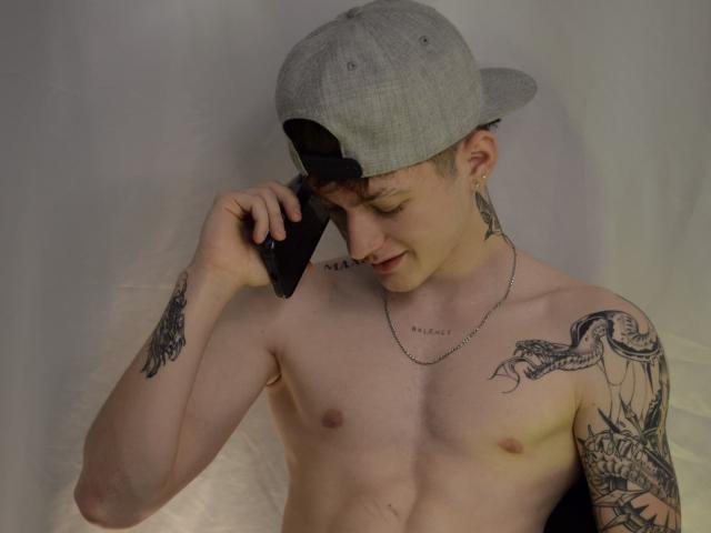 JakeDavins - Sexe cam en vivo - 25850861