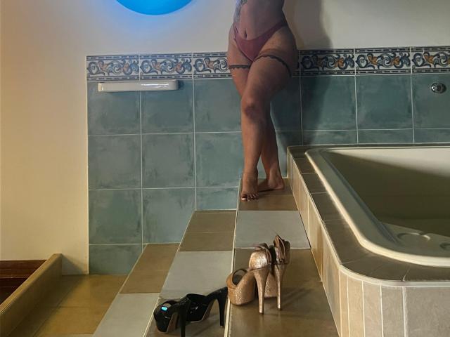 NaomyHott69 - сексуальная веб-камера в реальном времени - 25851861