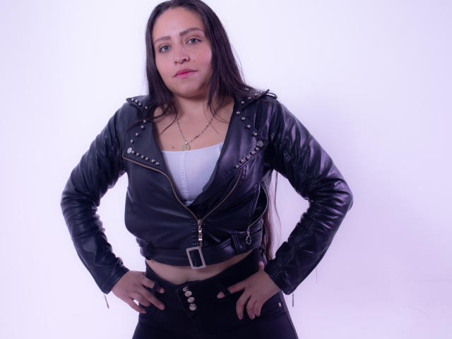 AliceBlackx - Sexe cam en vivo - 25854157