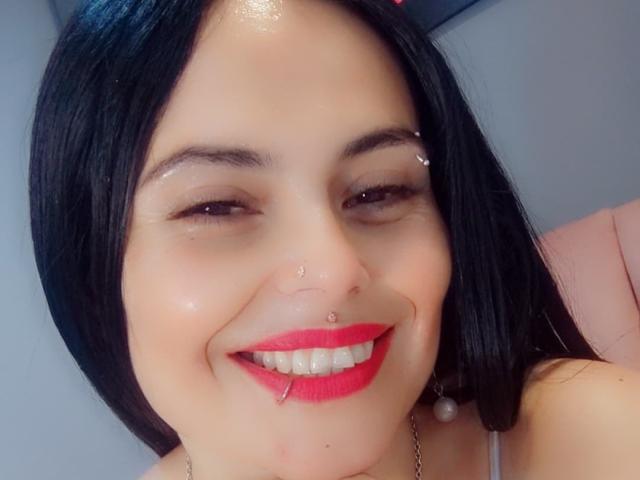 CharlotteCrofort - Live sex cam - 25854661