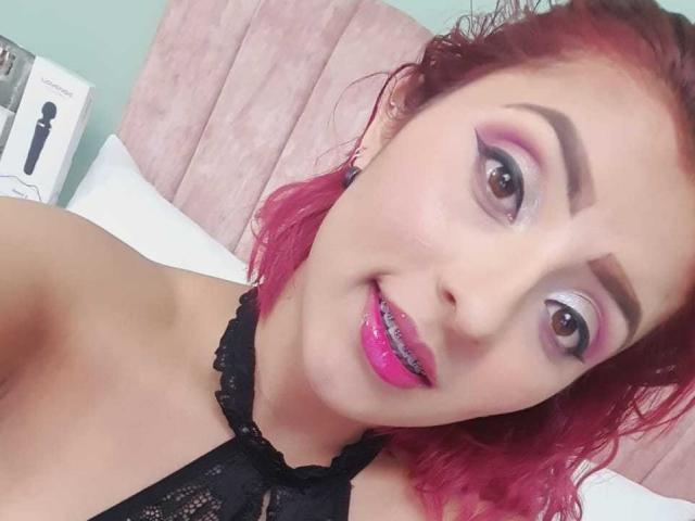 LizBonnet - Live sex cam - 25856793