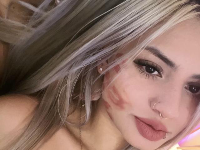 AlexaThoms - Live porn &amp; sex cam - 25857005