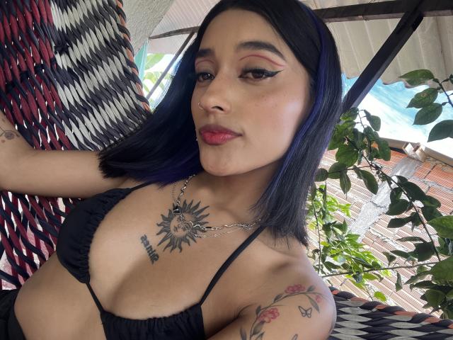 SalomeMille - Live porn &amp; sex cam - 25859233