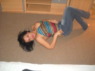 BrunetteCochonne - chat online nude with a White MILF 