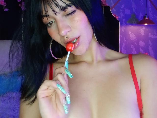 LindaWatsong - Live sex cam - 25861077