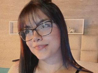 EmilyRobeerts - Live porn &amp; sex cam - 25864653