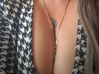 AlessadraJones - Live sex cam - 25868293