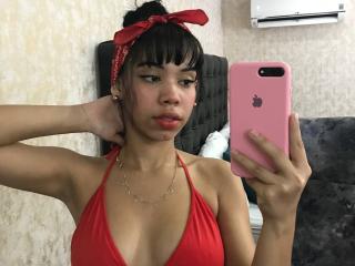 EmaGarces - Live Sex Cam - 25869573