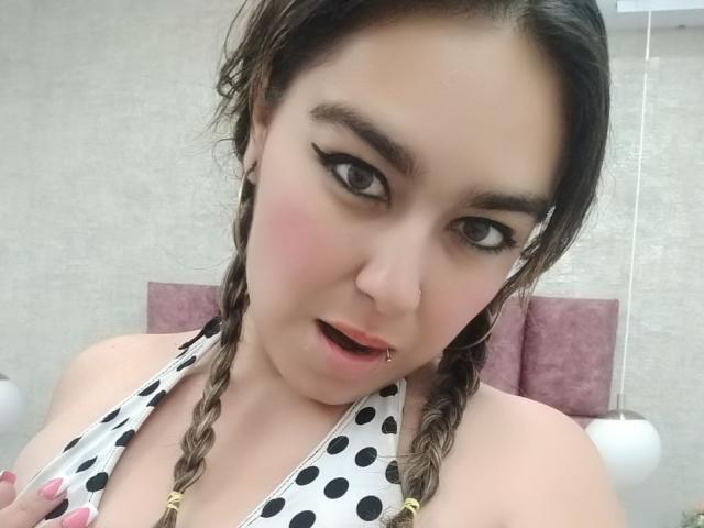 TaylorNova - Live sex cam - 25871761