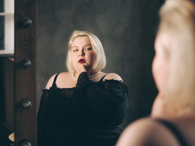 EllaBigBabe - Sexe cam en vivo - 25871889