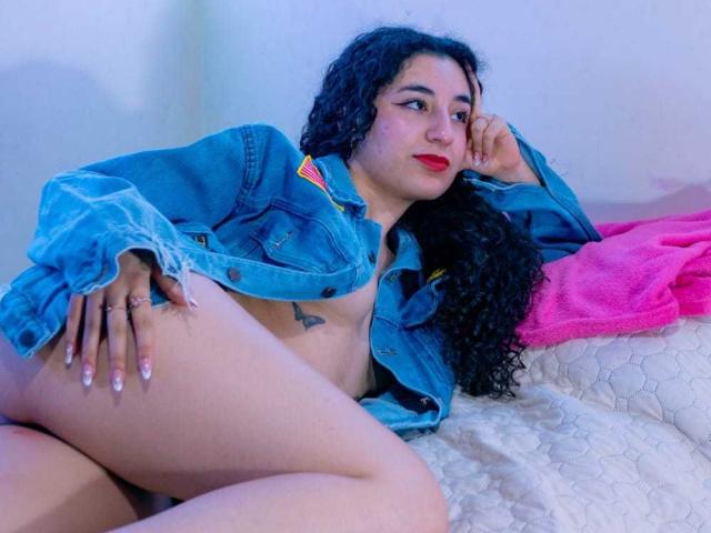 MaddieRousse - Live porn &amp; sex cam - 25872765