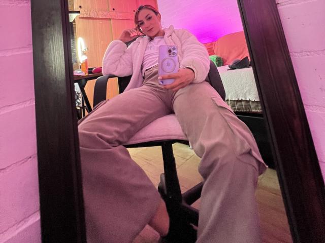 AmyStreetwise69 - сексуальная веб-камера в реальном времени - 25873465