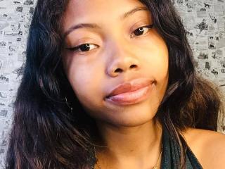 LindaSanchezL - Sexe cam en vivo - 25873533