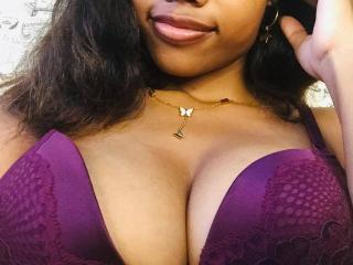 LindaSanchezL - Élő pornó és szexkamera - 25873549