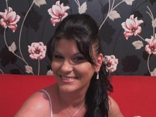 Emmahotcum - Live sex cam - 2587746