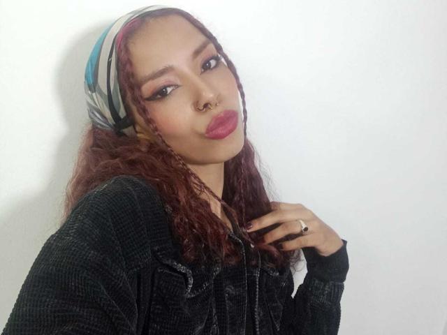 AteneaGrey - Live sex cam - 25877781