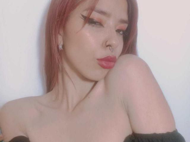 AteneaGrey - Live sex cam - 25878333