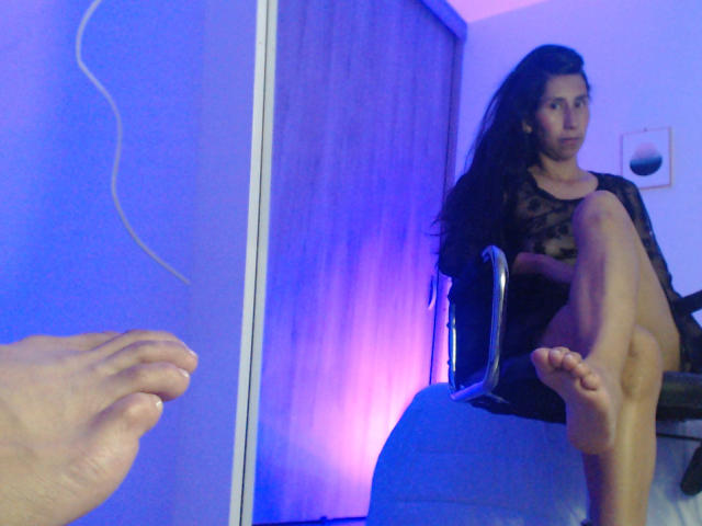 MoonLipsonx - Live sex cam - 25878385