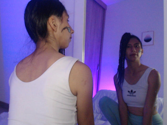 MoonLipsonx - Sexe cam en vivo - 25878389
