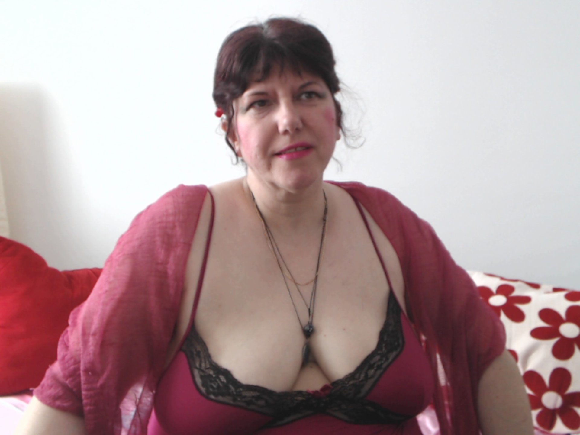 mature big boobs webcam