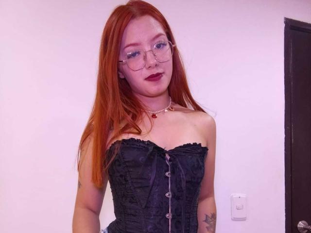 EmmaThomsonn - Live sexe cam - 25882501