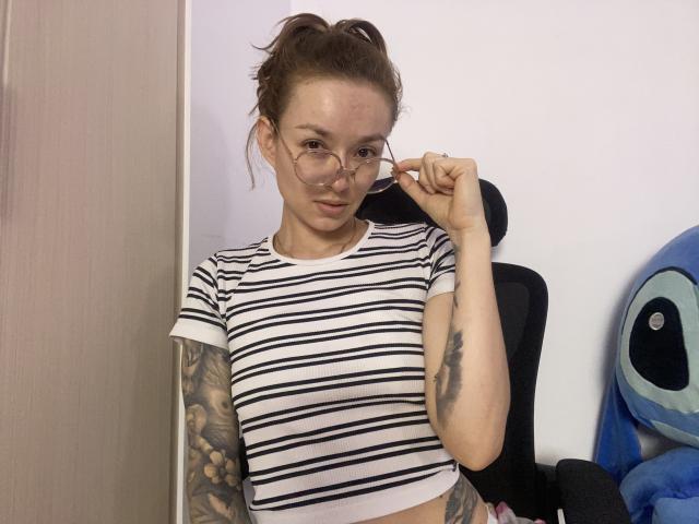 SarahRousen - Sexe cam en vivo - 25883001