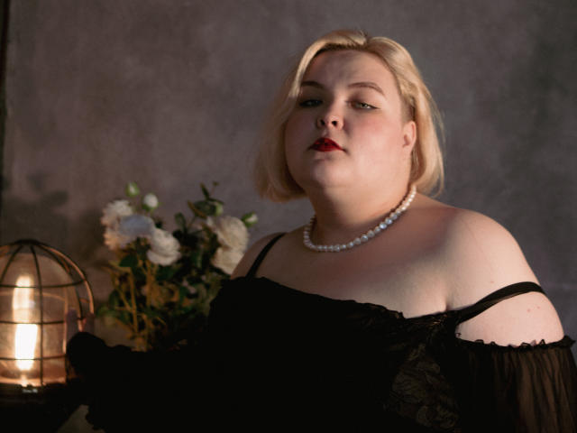 EllaBigBabe - Live sex cam - 25883765