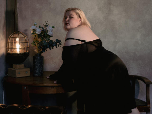 EllaBigBabe - Sexe cam en vivo - 25883769