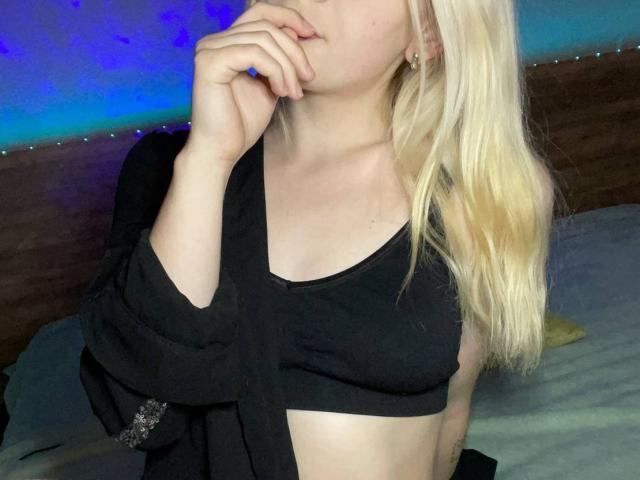 LaPulia - Live sex cam - 25886361