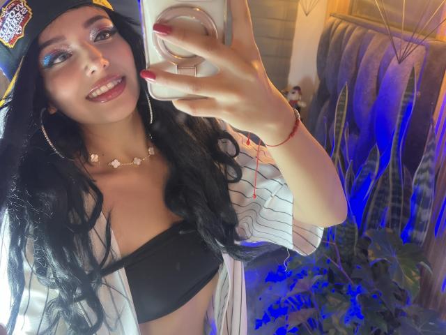 LillyTaylor - Live Sex Cam - 25891137