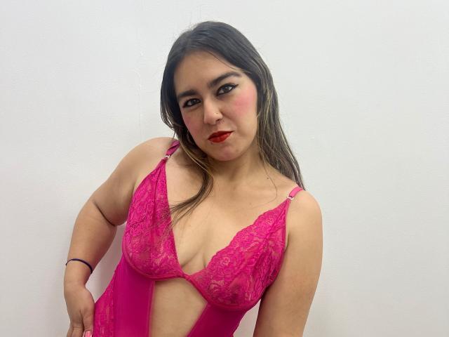 TaylorNova - Live Sex Cam - 25893917